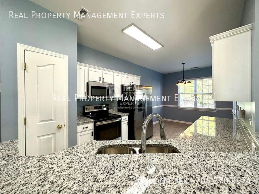 8815 Firestreak Dr - Photo 5 of 22