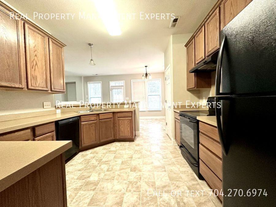 9824 Coatbridge Dr - Photo 3 of 24