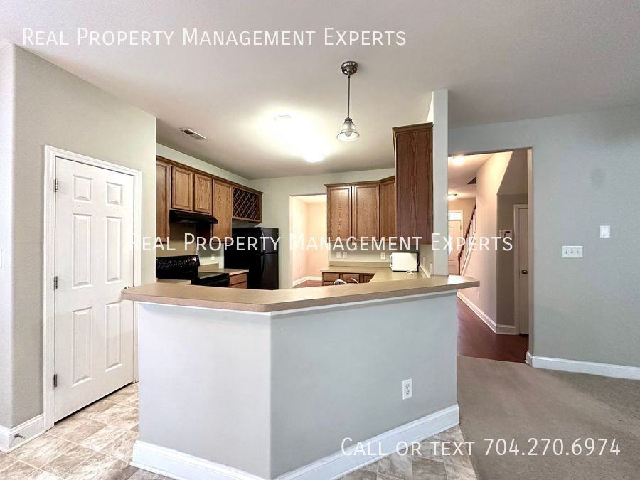 9824 Coatbridge Dr - Photo 4 of 24
