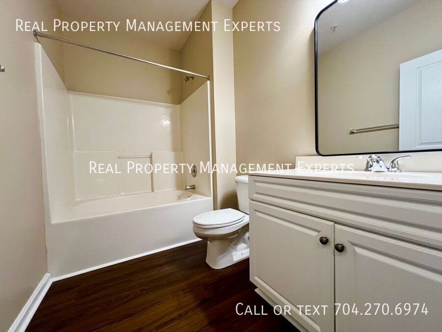 18711 Ruffner Dr #1A - Photo 7 of 12