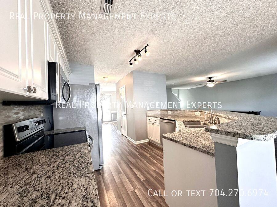7603 Rolling Meadows Ln - Photo 7 of 26