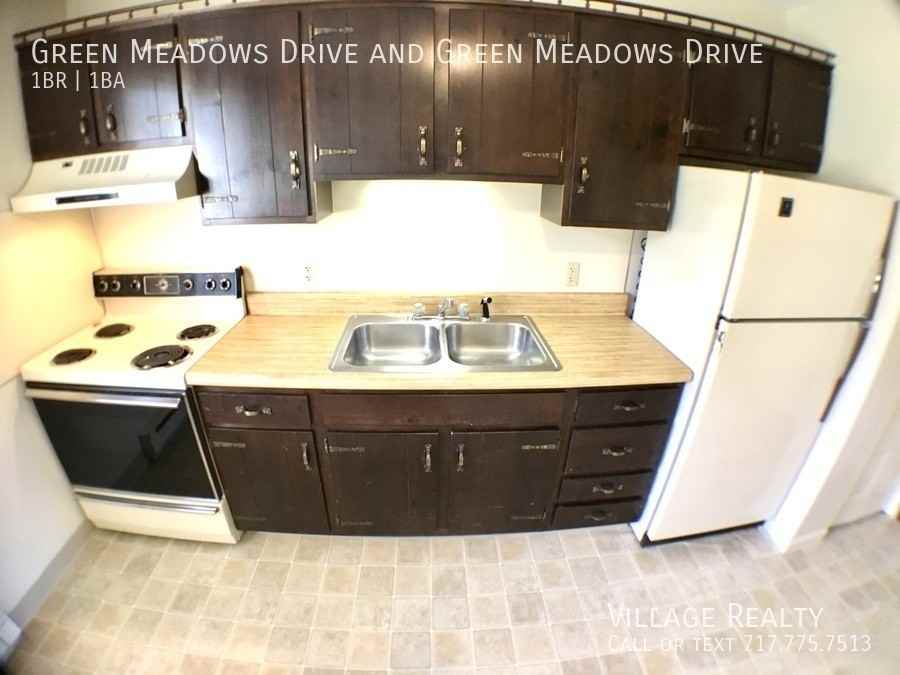 Green Meadows Drive & & Green Meadows Drive #530 - Photo 7 of 21