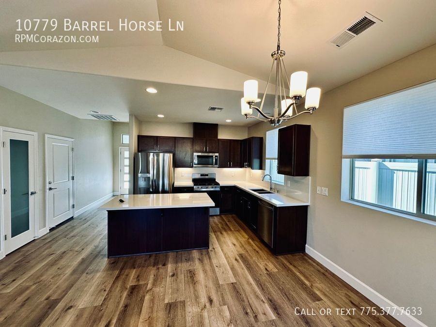 10779 Barrel Horse Ln - Photo 4 of 19