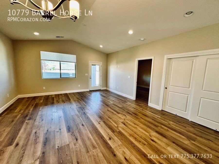 10779 Barrel Horse Ln - Photo 6 of 19
