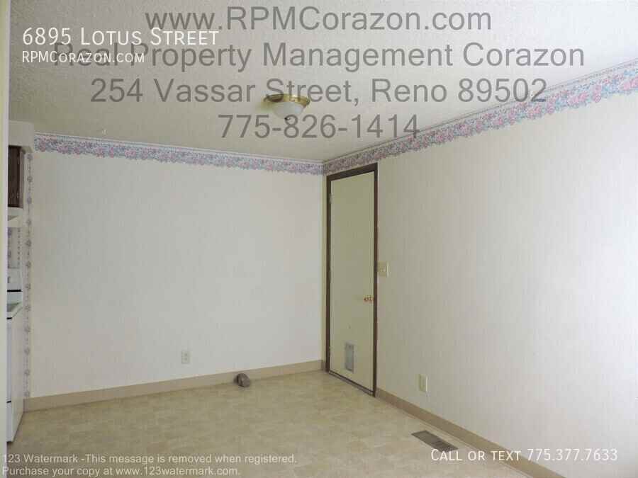6895 Lotus St - Photo 6 of 22