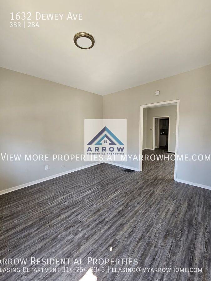 1632 Dewey Ave - Photo 2 of 20