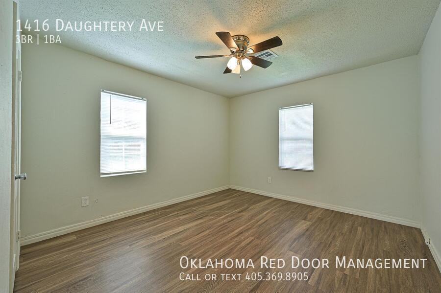 1416 Daughtery Ave - Photo 7 of 20