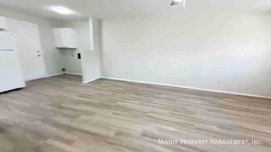 2405 W 19th St #B - Photo 6 of 16