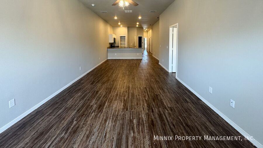 2120 N Jayton Ave #A - Photo 4 of 24