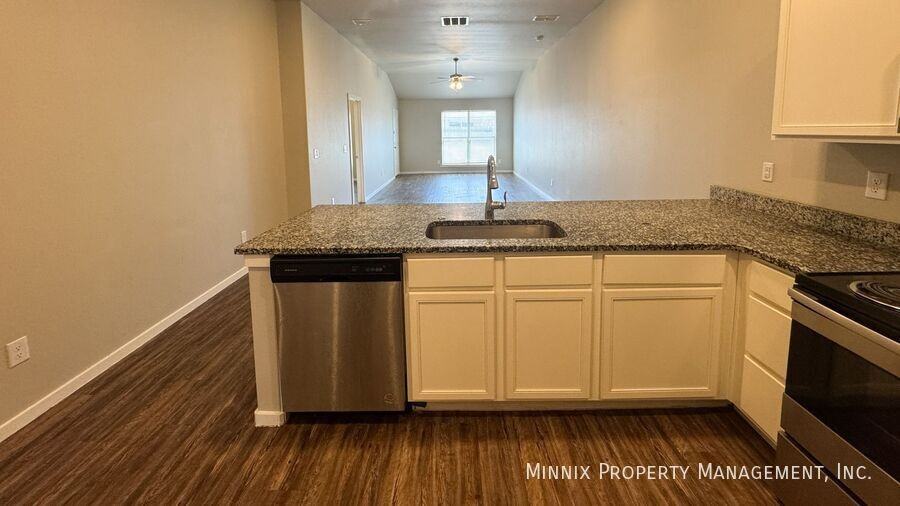2120 N Jayton Ave #A - Photo 5 of 24