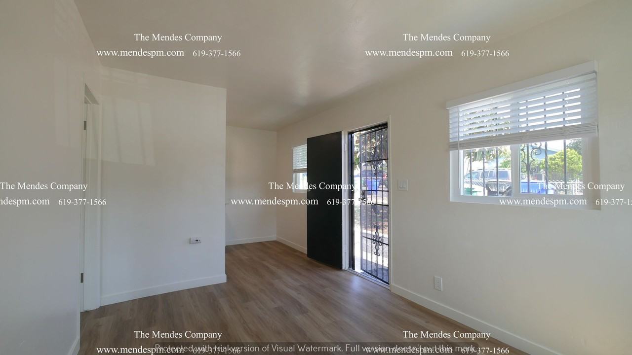 3893 Superior St - Photo 3 of 14