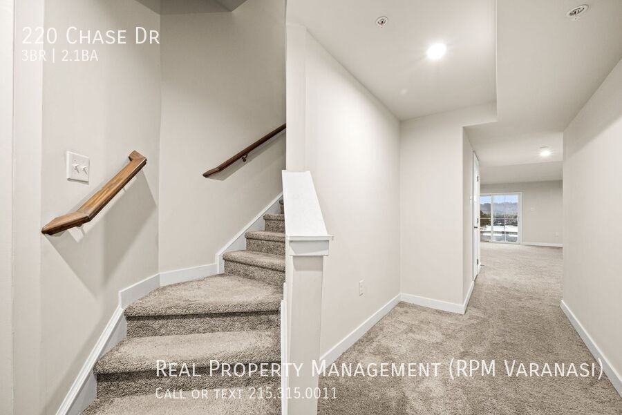 220 Chase Dr - Photo 5 of 45