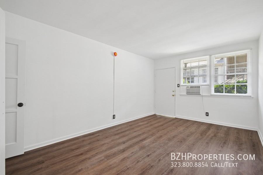 4010 Los Feliz Blvd #7 - Photo 2 of 9