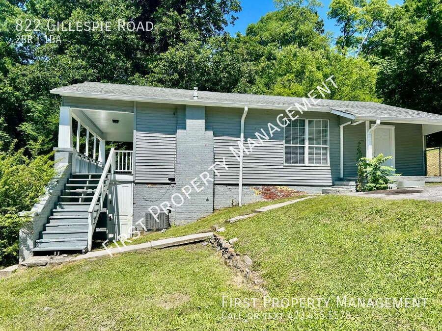 822 Gillespie Rd - Photo 3 of 23