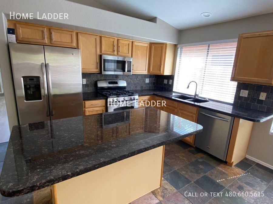 4723 E Weaver Rd - Photo 6 of 24