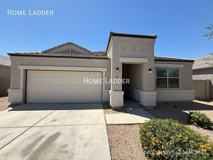 10453 E Cliffrose Ln - Photo 1 of 1
