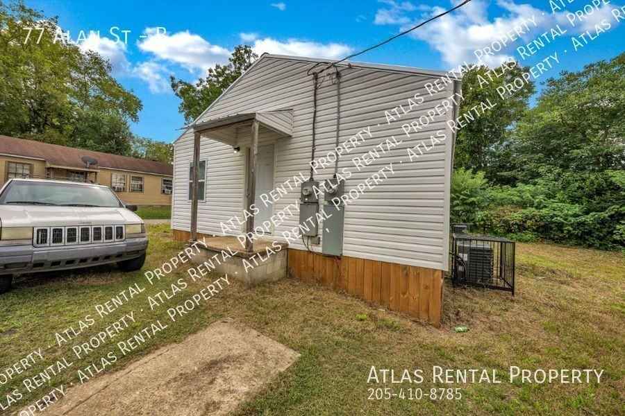 77 Alan St #B - Photo 4 of 20