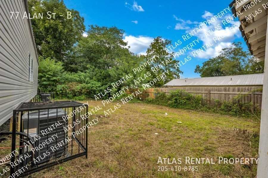 77 Alan St #B - Photo 5 of 20