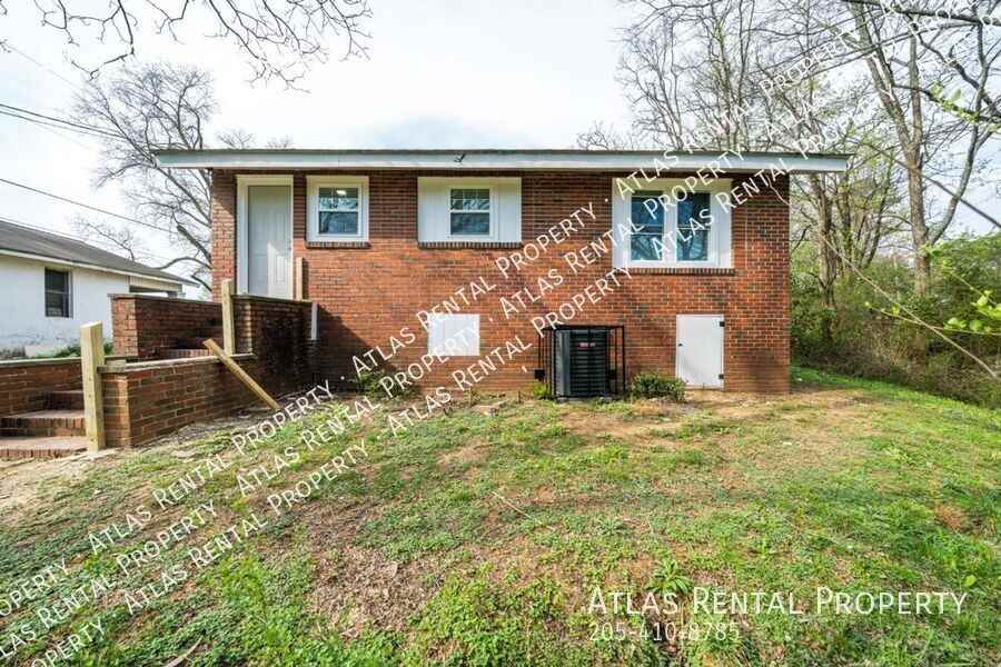 1647 Cherry Ave - Photo 3 of 20