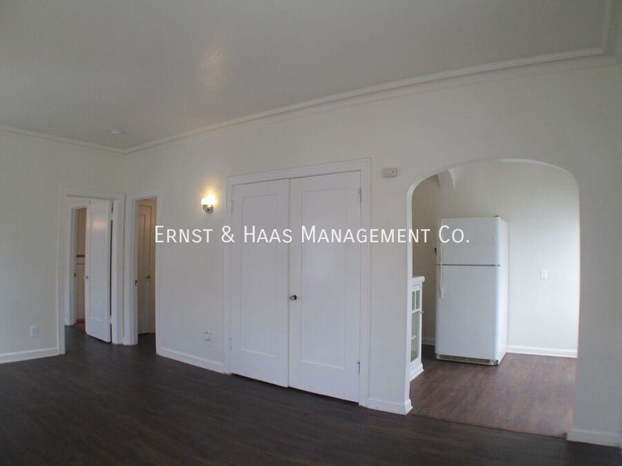 944 Maine Ave #A - Photo 4 of 24