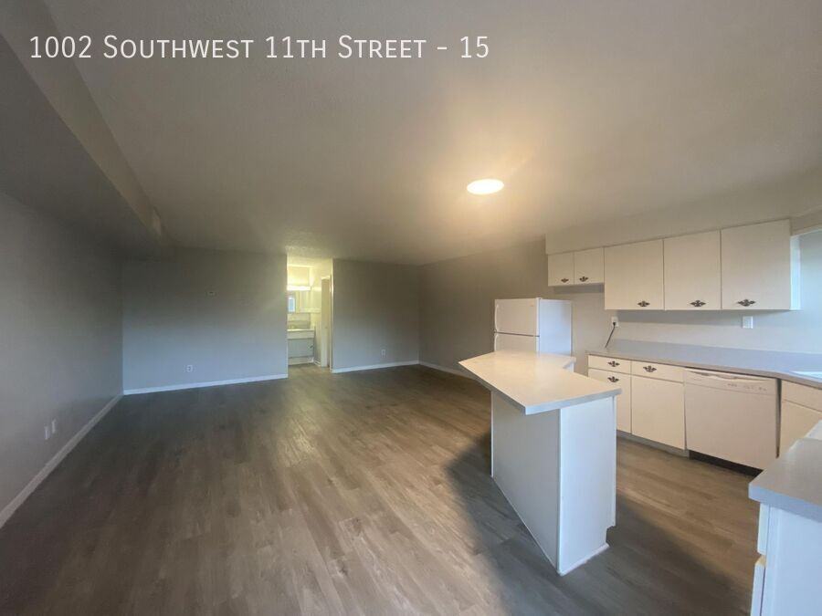 1002 Sw 11th Ave #15 - Photo 4 of 4