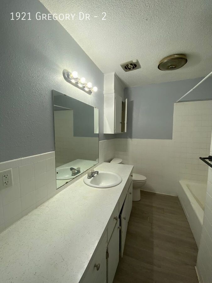 1921 Gregory Dr #2 - Photo 3 of 5