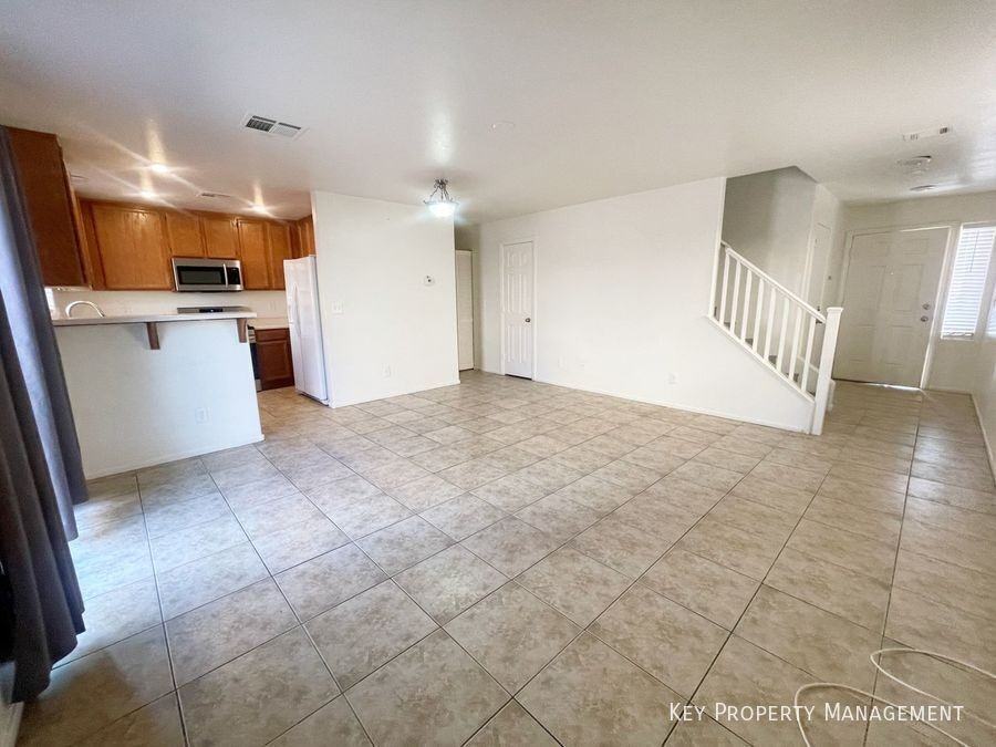 1836 Luna Alegre St - Photo 3 of 30