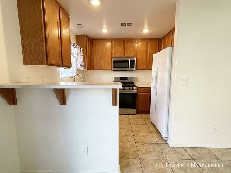1836 Luna Alegre St - Photo 6 of 30