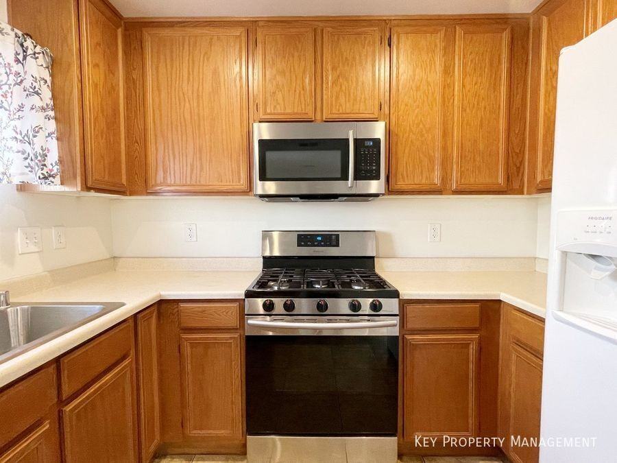 1836 Luna Alegre St - Photo 7 of 30