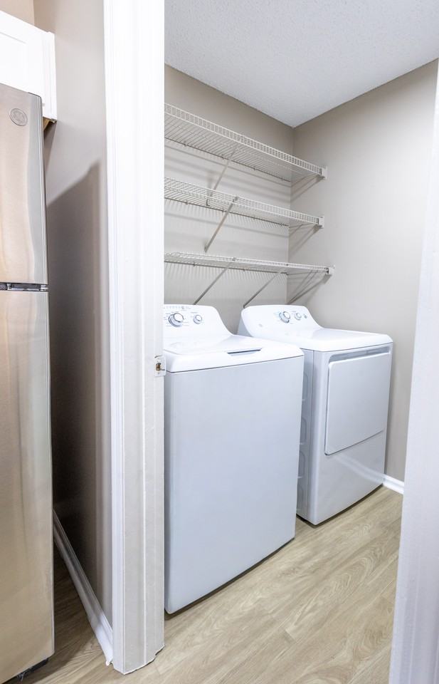 1036 Caledon Ct #1036 - Photo 6 of 9