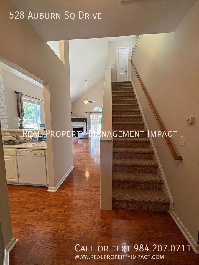 528 Auburn Square Dr - Photo 5 of 45