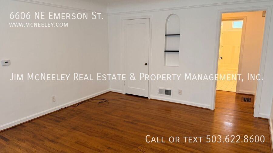 6606 Ne Emerson St - Photo 4 of 27