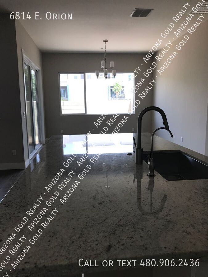 6814 E Orion Dr - Photo 6 of 27