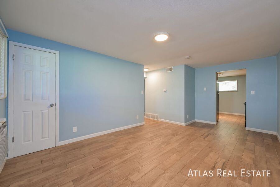 5787 S Bannock St - Photo 3 of 19