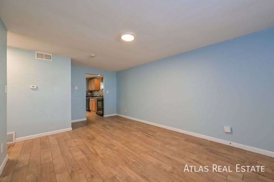 5787 S Bannock St - Photo 4 of 19