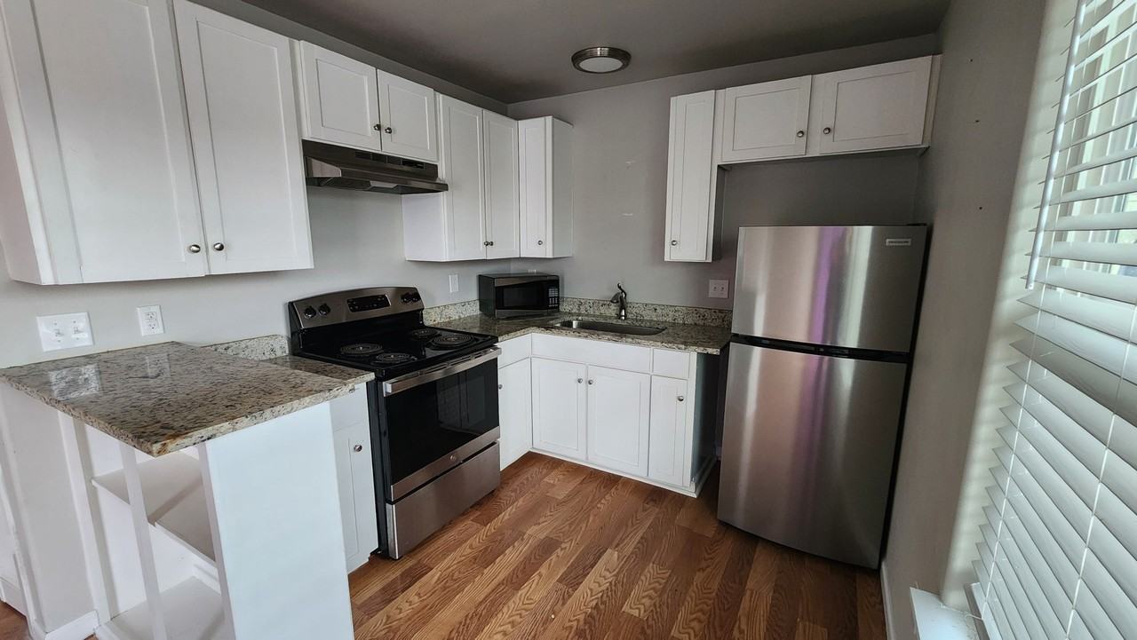Comfortable Rental – 1402 N 2nd Street, Killeen, TX - Photo 5 of 7