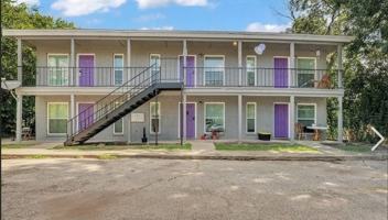 featured image of 109 E Dean Ave