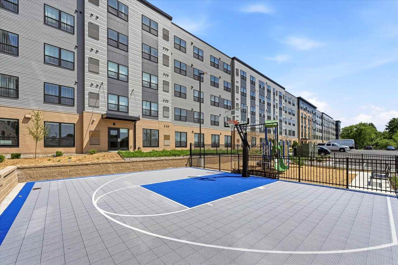 Ride Apartments - Photo 2 of 47