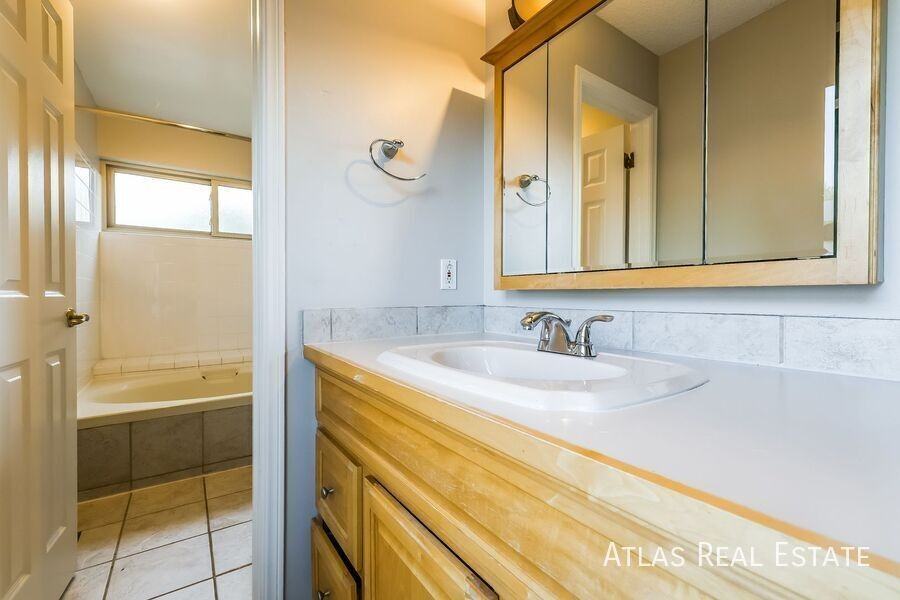 10102 W Ida Ave #213 - Photo 5 of 13