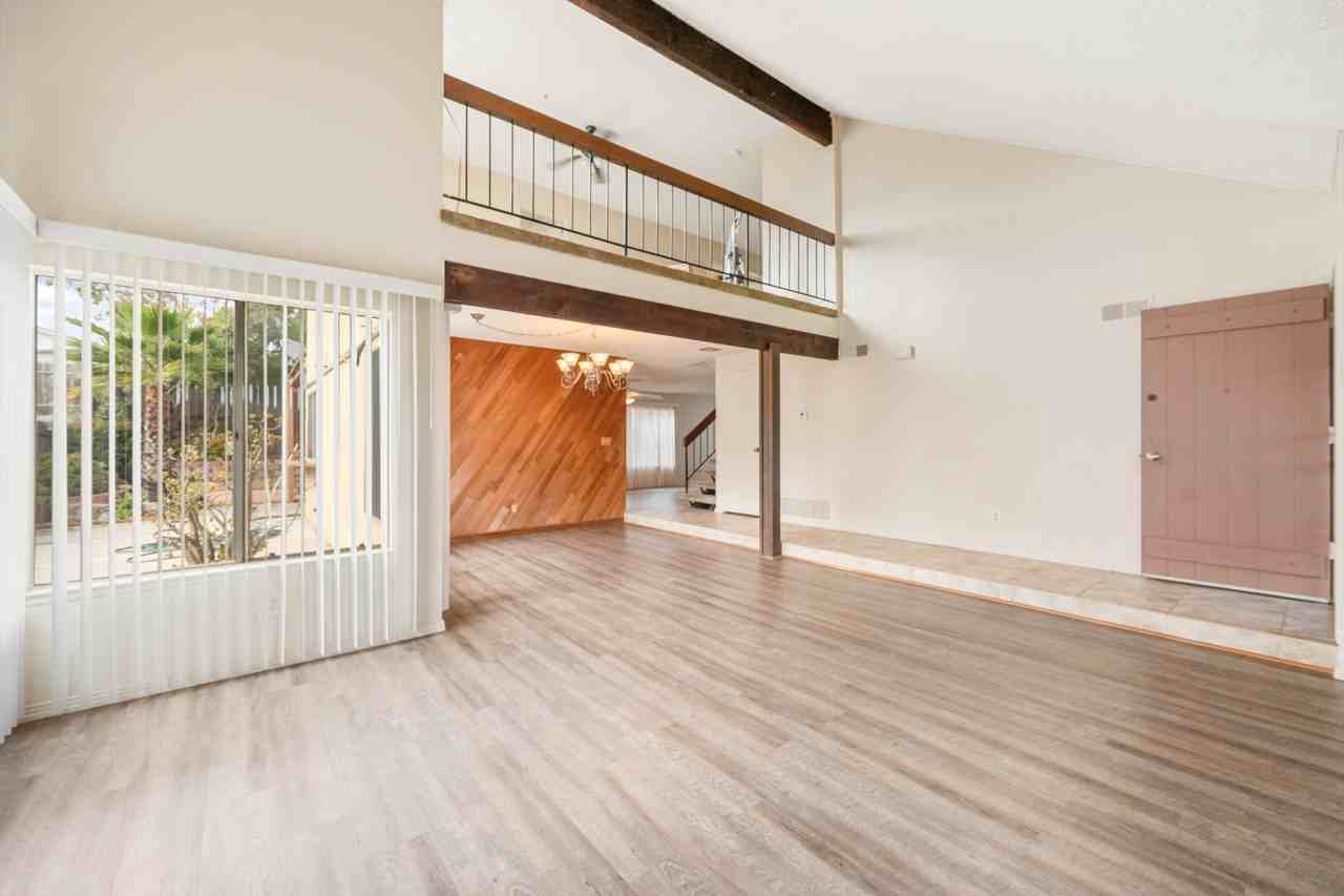 8936 Libra Dr - Photo 7 of 45