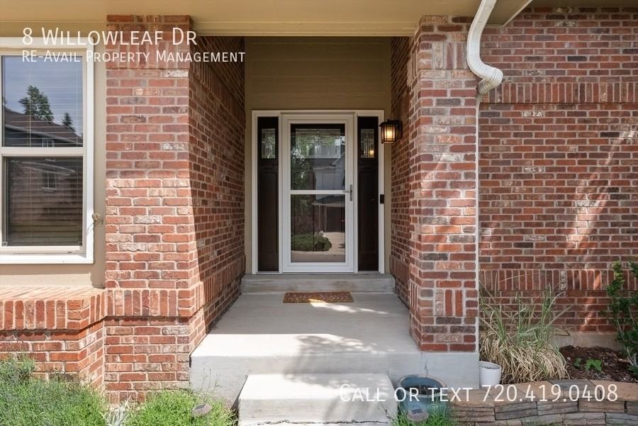 8 Willowleaf Dr - Photo 7 of 50