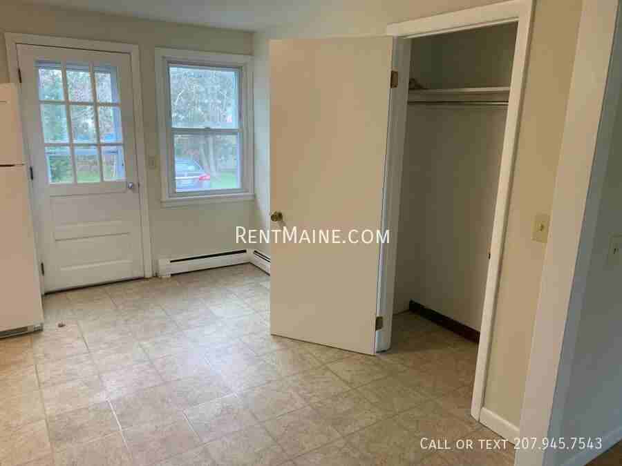 35 Yale St - Photo 3 of 13