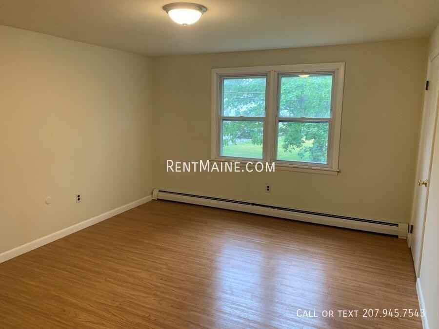 35 Yale St - Photo 5 of 13