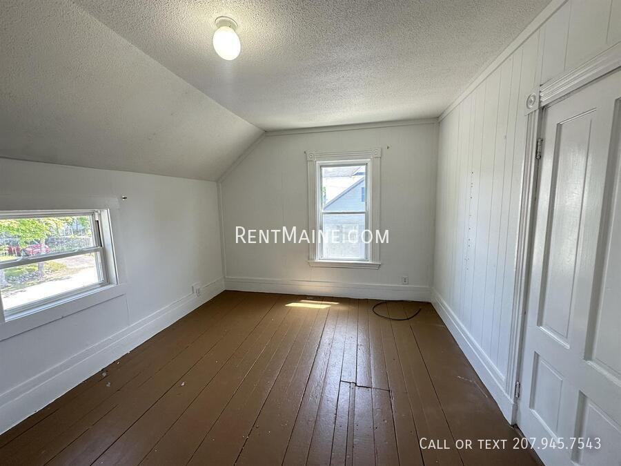 151 4th St #1 - Photo 4 of 7
