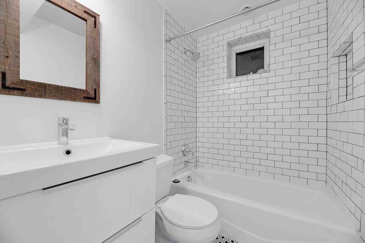 1106 5th St Nw #1 - Photo 6 of 9