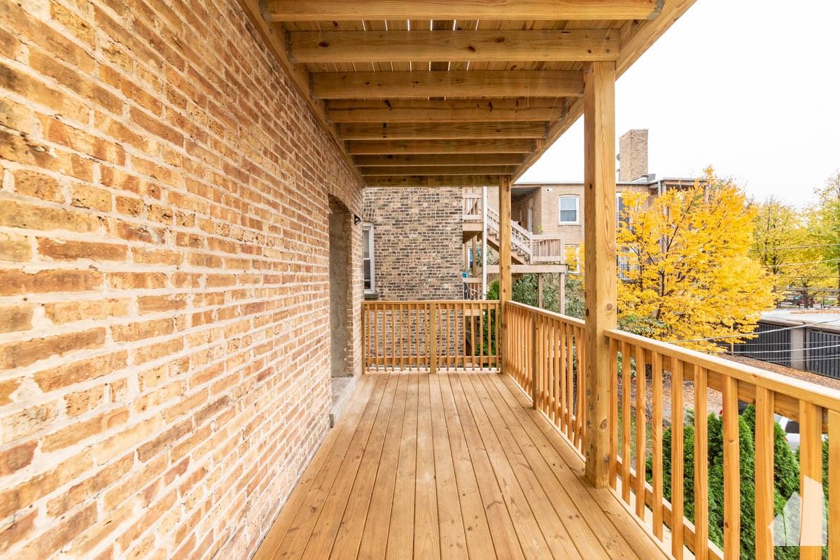 4616 N Monticello Ave #2 - Photo 2 of 8