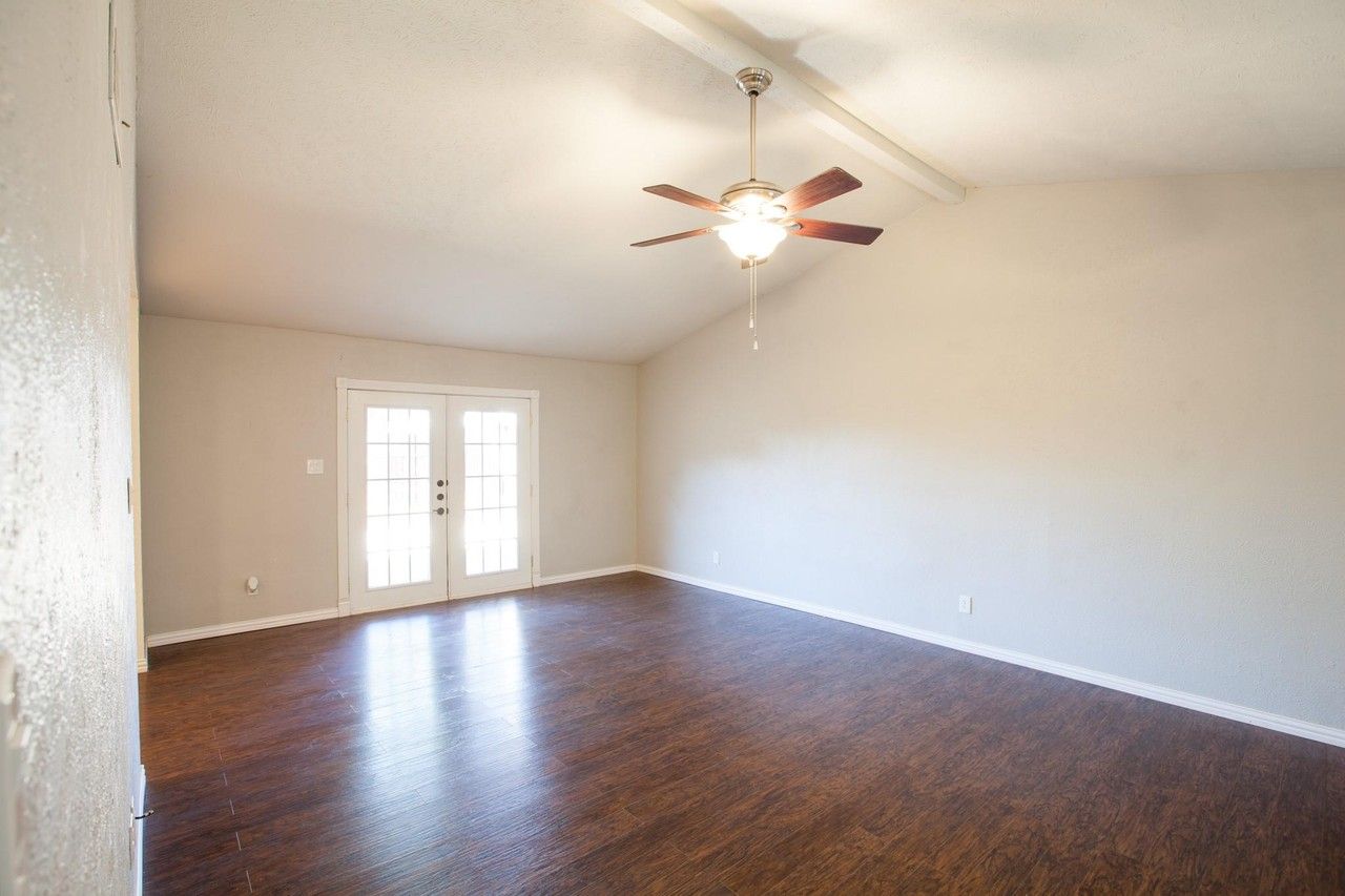 5713 Baker Dr - Photo 5 of 25