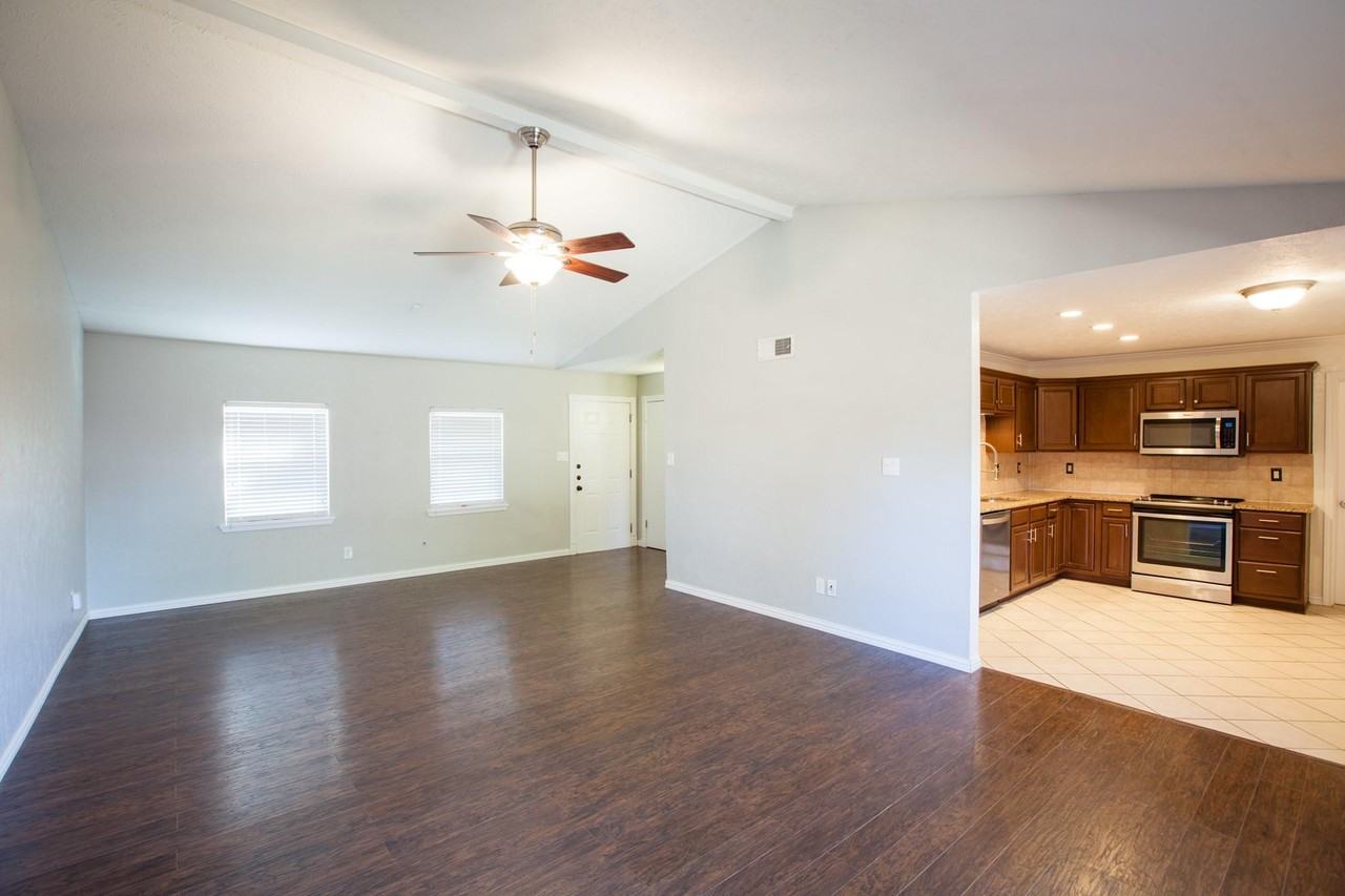 5713 Baker Dr - Photo 7 of 25
