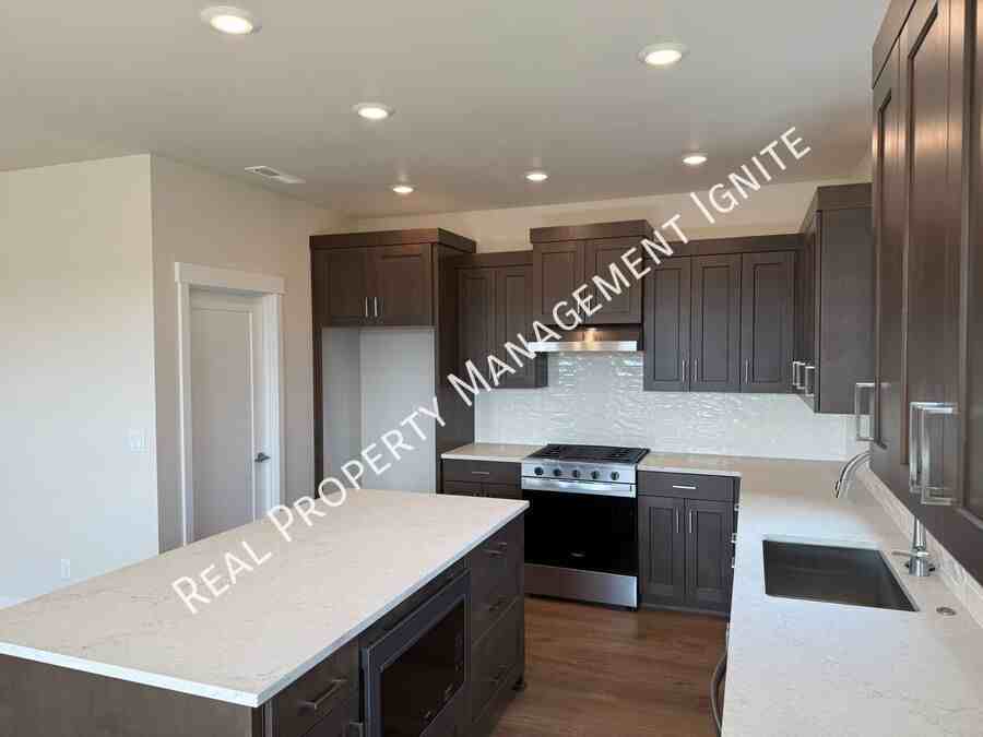60948 Se Apollo Pl - Photo 3 of 19
