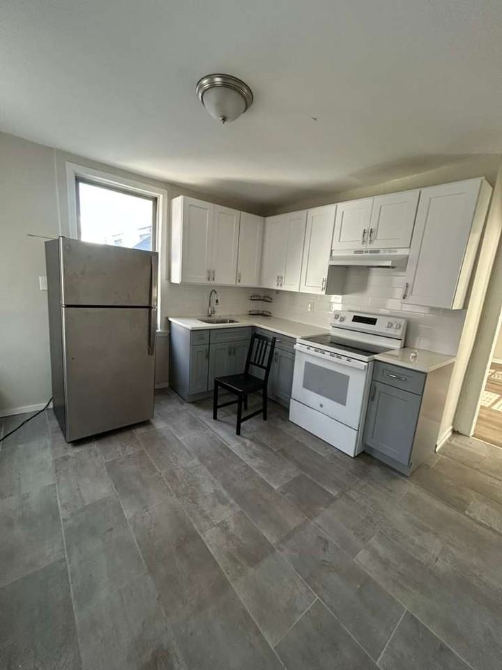 206 S 9th Ave - Photo 2 of 7